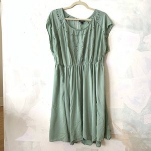 Torrid sage green embroidered dress 2x